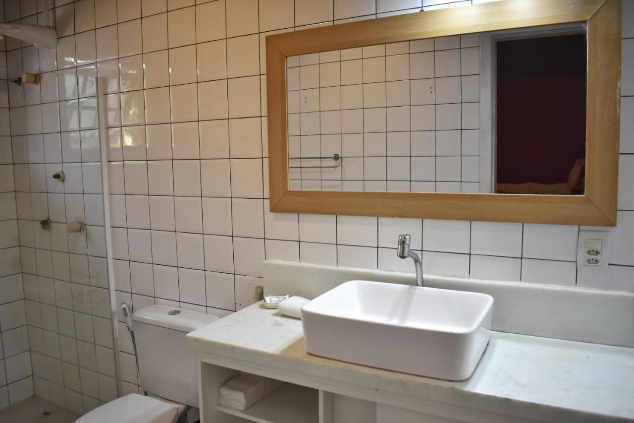 Hibiscus Center Hotel