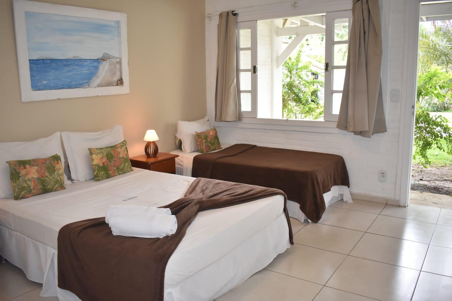Hotel Hibiscus Center